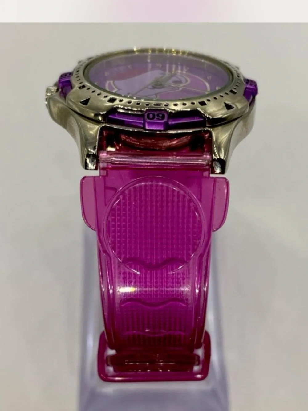 Disney *** Ladies  Purple Winnie the Pooh Watch ^*^ Collectors *** 💕